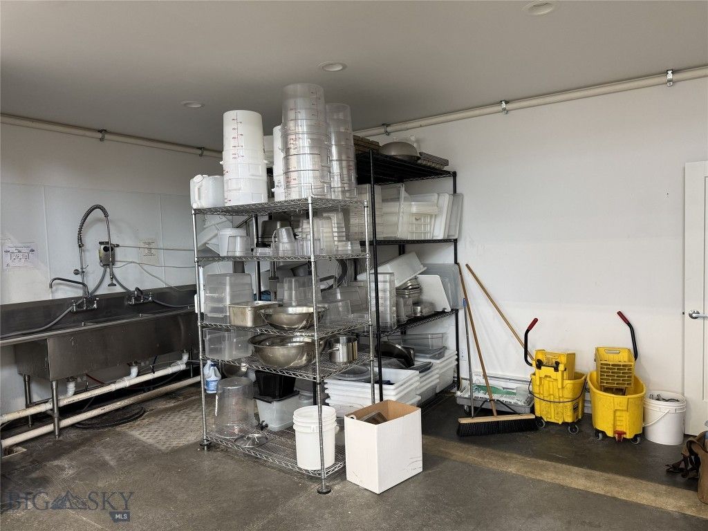 770 Osterman Drive E, Bozeman, MT 59715 photo 5