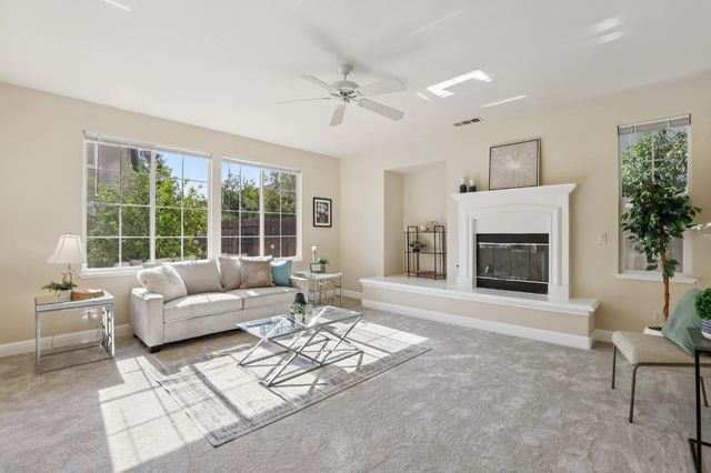 1412 Cliff Swallow Dr, Patterson, CA 95363