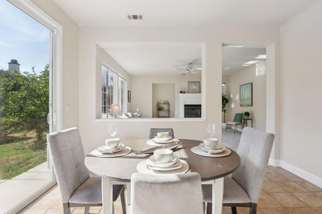 1412 Cliff Swallow Dr, Patterson, CA 95363