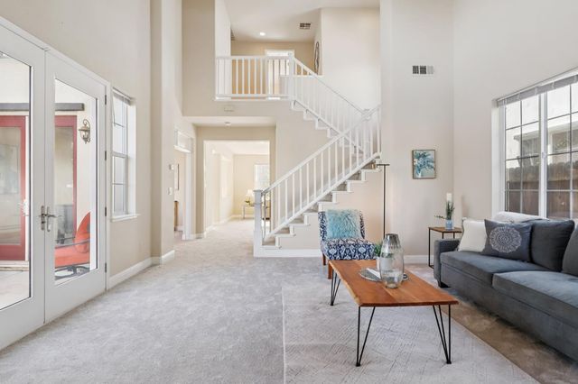 1412 Cliff Swallow Dr, Patterson, CA 95363