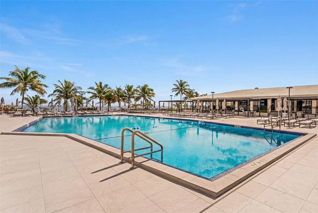 1980 S Ocean Dr 15Q, Hallandale Beach, FL 33009
