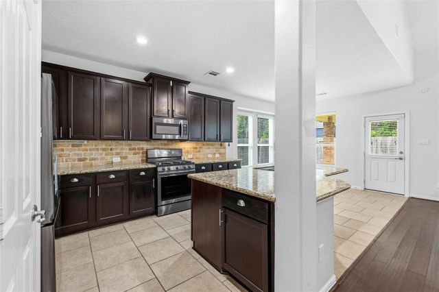 219 Myrtle Drive, Baytown, TX 77520