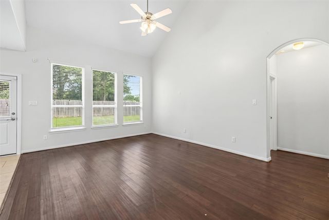 219 Myrtle Drive, Baytown, TX 77520