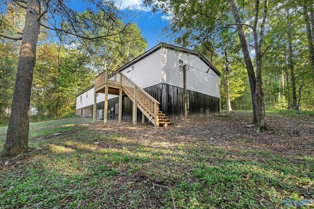 200 Parkwood Lane, Arab, AL 35016