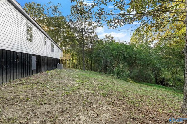 200 Parkwood Lane, Arab, AL 35016