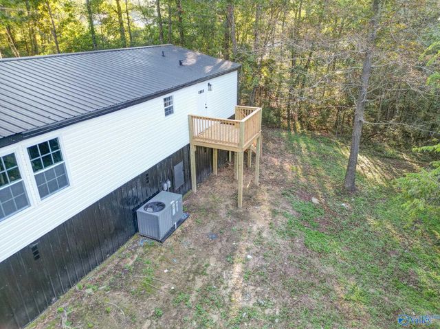 200 Parkwood Lane, Arab, AL 35016