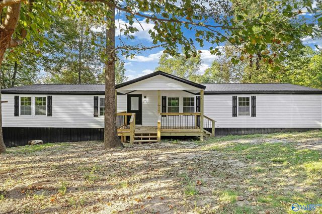 200 Parkwood Lane, Arab, AL 35016