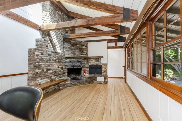 3853 Eureka Drive, Studio City, CA 91604