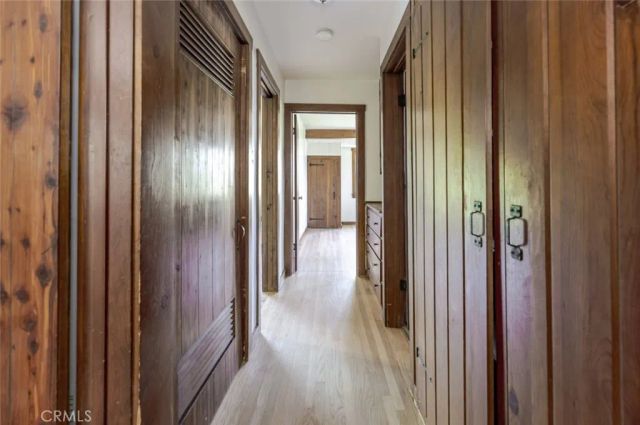 3853 Eureka Drive, Studio City, CA 91604