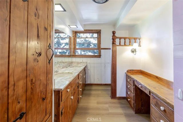 3853 Eureka Drive, Studio City, CA 91604