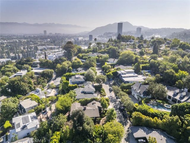 3853 Eureka Drive, Studio City, CA 91604