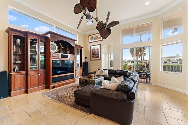422 Savoie Drive, Palm Beach Gardens, FL 33410