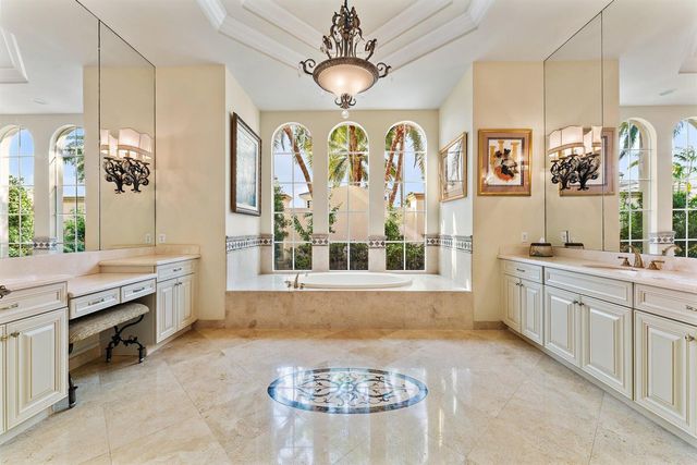 422 Savoie Drive, Palm Beach Gardens, FL 33410
