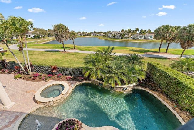 422 Savoie Drive, Palm Beach Gardens, FL 33410