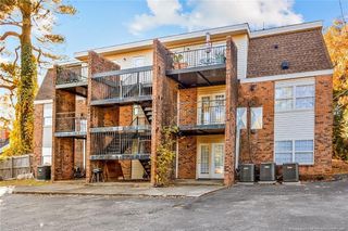 307-3 Bradford Avenue, Fayetteville, NC 28301