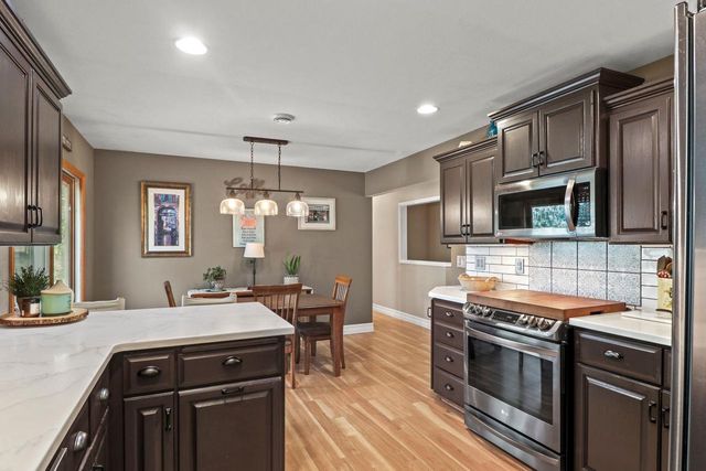 2521 Martin Street, Cross Plains, WI 53528