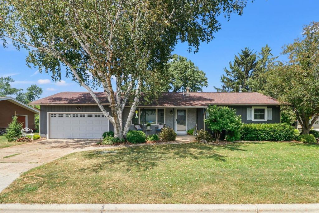 2521 Martin Street, Cross Plains, WI 53528