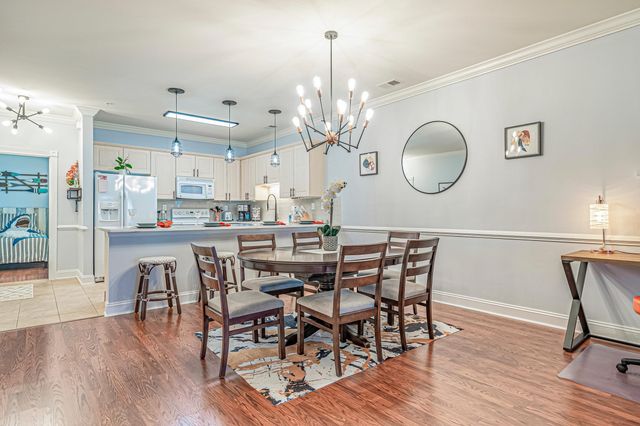 4869 Luster Leaf Cir Apt 302, Myrtle Beach, SC 29577