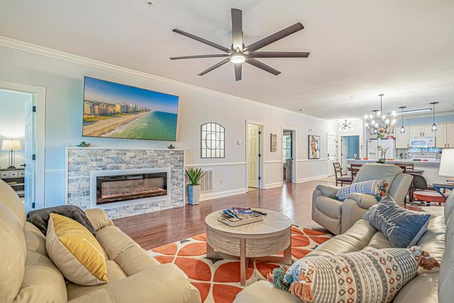 4869 Luster Leaf Cir Apt 302, Myrtle Beach, SC 29577