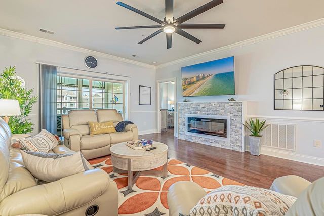 4869 Luster Leaf Cir Apt 302, Myrtle Beach, SC 29577