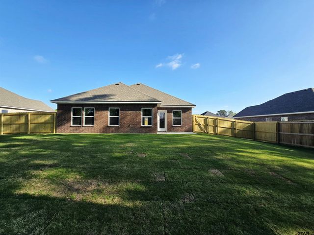 320 Erica Way, Lindale, TX 75771