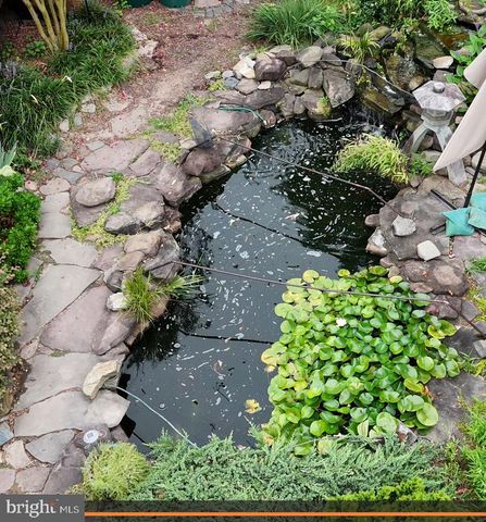 7720 W SHORE RD, Pasadena, MD 21122