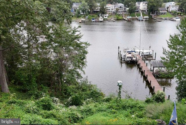 7720 W SHORE RD, Pasadena, MD 21122