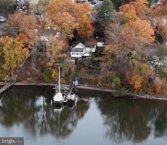 7720 W SHORE RD, Pasadena, MD 21122