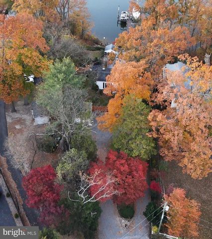 7720 W SHORE RD, Pasadena, MD 21122