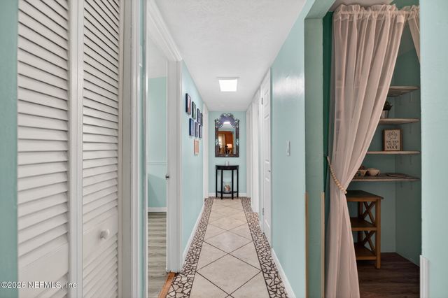 8551 MATHONIA Avenue, Jacksonville, FL 32211