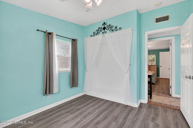 8551 MATHONIA Avenue, Jacksonville, FL 32211