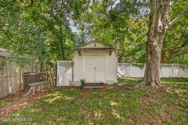 8551 MATHONIA Avenue, Jacksonville, FL 32211