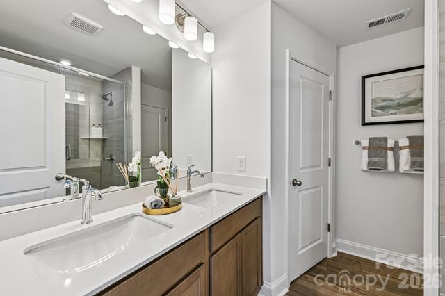 7551 Ethora Way, Charlotte, NC 28216