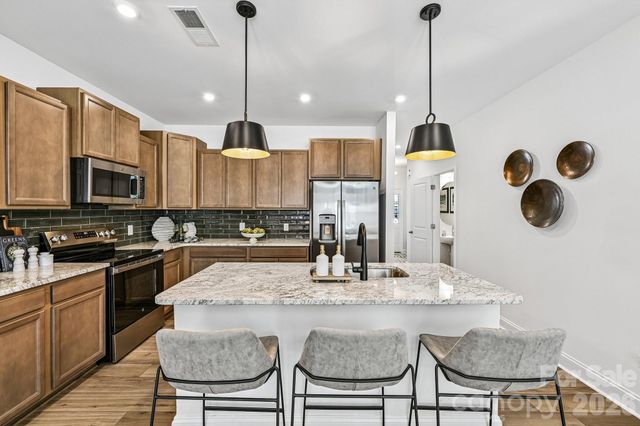 7551 Ethora Way, Charlotte, NC 28216