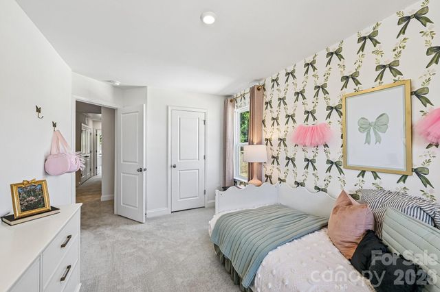 7551 Ethora Way, Charlotte, NC 28216
