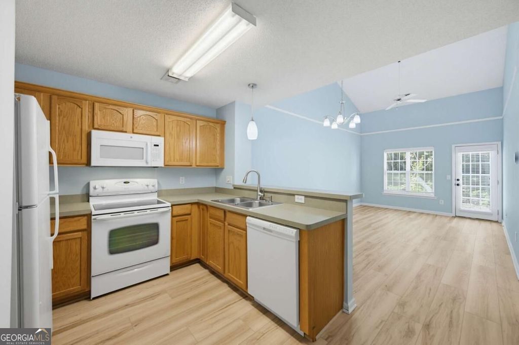 240 Fox Creek Boulevard, Woodstock, GA 30188 — photo 5