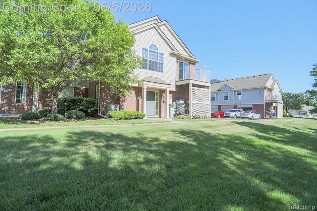 1859 Flagstone Circle, Rochester, MI 48307