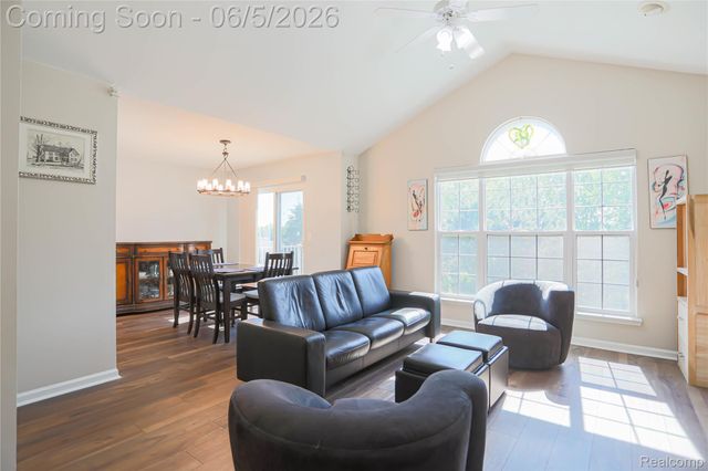1859 Flagstone Circle, Rochester, MI 48307