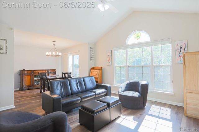 1859 Flagstone Circle, Rochester, MI 48307