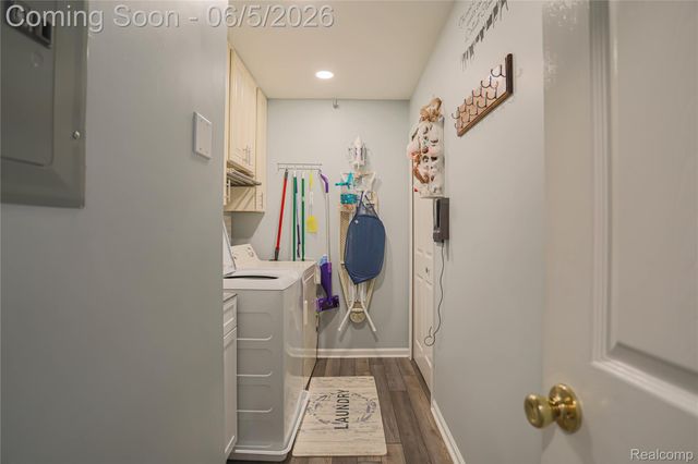 1859 Flagstone Circle, Rochester, MI 48307
