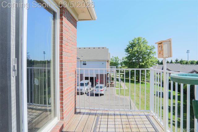1859 Flagstone Circle, Rochester, MI 48307