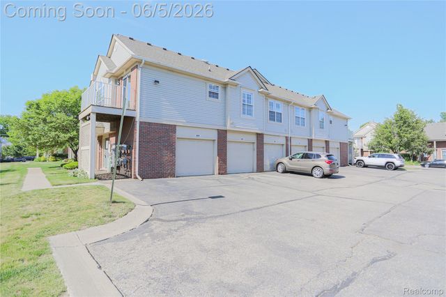 1859 Flagstone Circle, Rochester, MI 48307