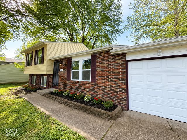 10321 Starview Drive, Indianapolis, IN 46229