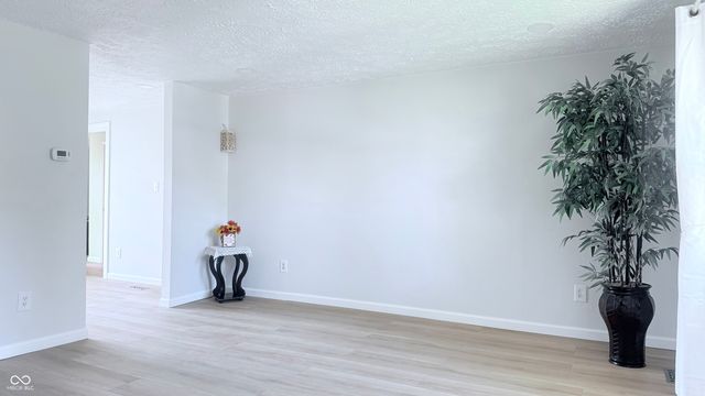 10321 Starview Drive, Indianapolis, IN 46229