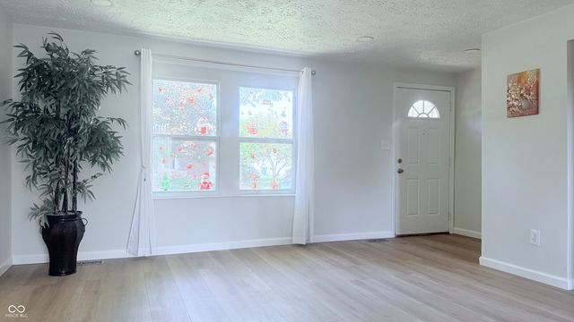 10321 Starview Drive, Indianapolis, IN 46229
