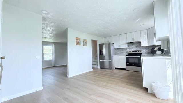 10321 Starview Drive, Indianapolis, IN 46229