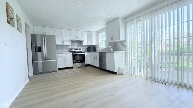 10321 Starview Drive, Indianapolis, IN 46229