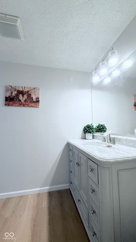 10321 Starview Drive, Indianapolis, IN 46229