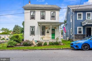 68 CARBON ST, Pine Grove, PA 17963