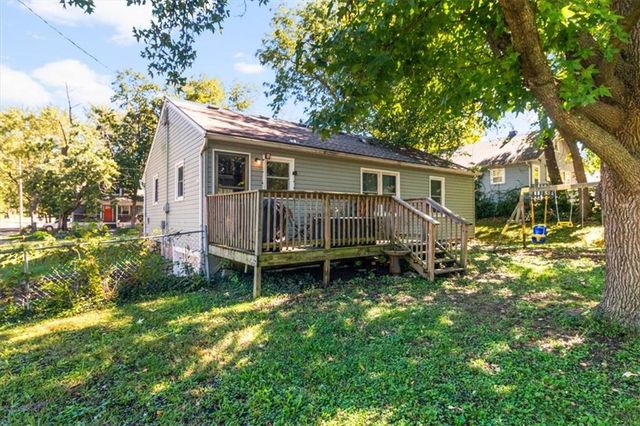 1422 N Spring Street, Independence, MO 64050